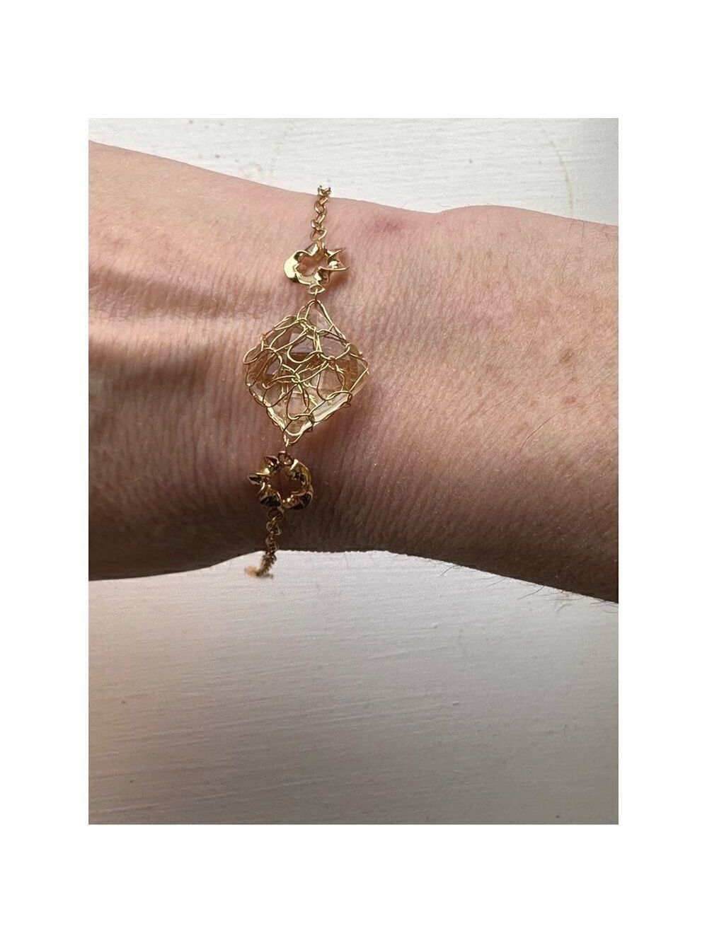 Natural Citrine Stone encased in Vermeil
Gold Wrap Bracelet